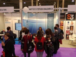 8 companyies i 2 distribuïdores de les arts escèniques ...