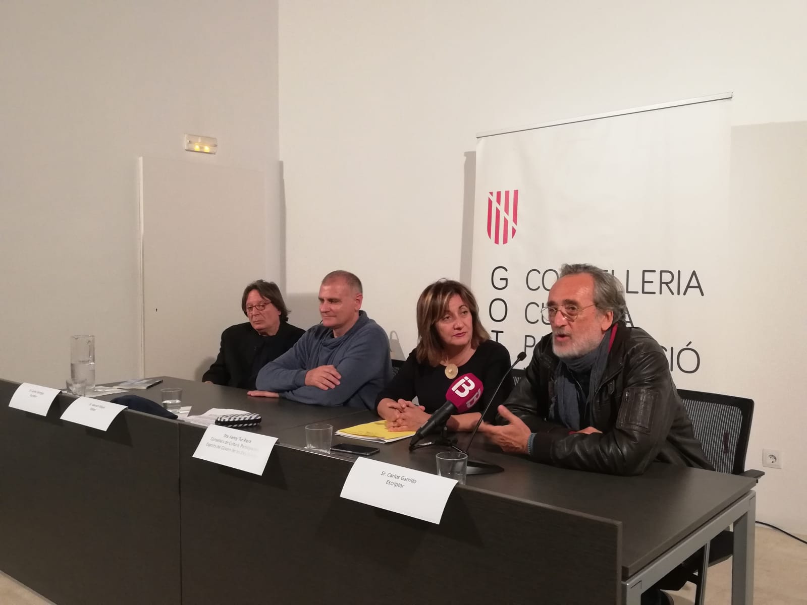 La Conselleria de Cultura dona suport a la plataforma de descàrregues d’àudio LeOigo, creada per l’editorial eivissenca Edicions Aïllades