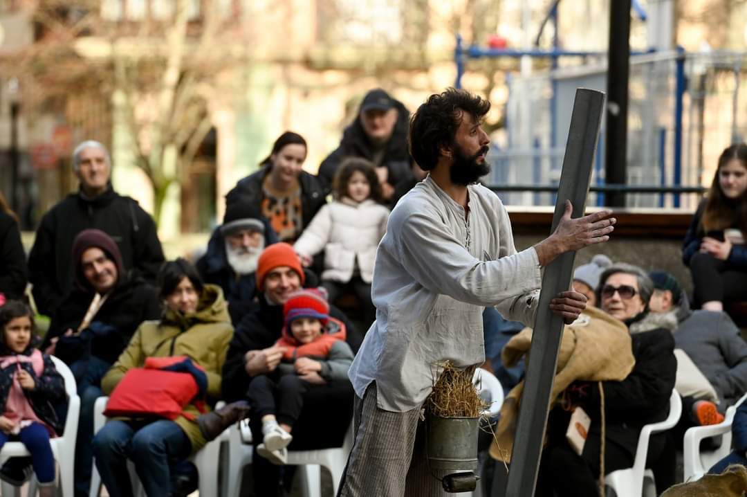 ‘POI’, GUARDONADA COM A MILLOR ESPECTACLE DE CARRER A LA FIRA FETEN 2023